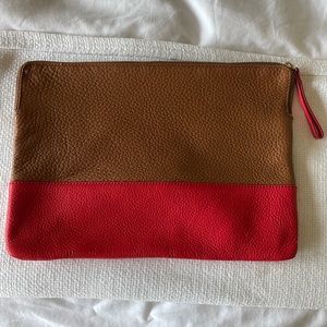 Like new Gap leather clutch